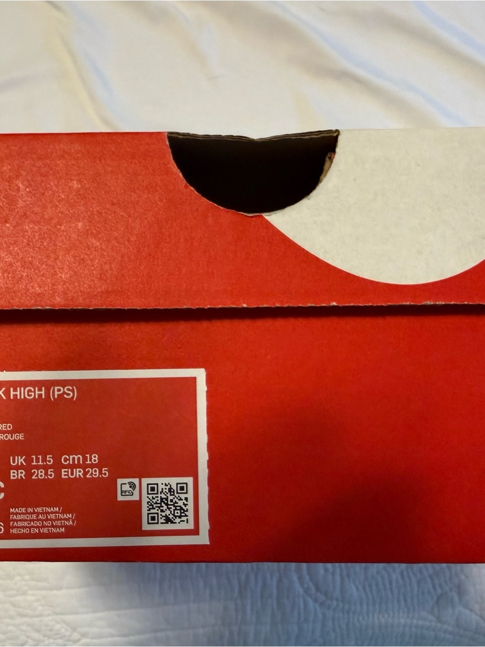 Nike - Picture 4 of 4